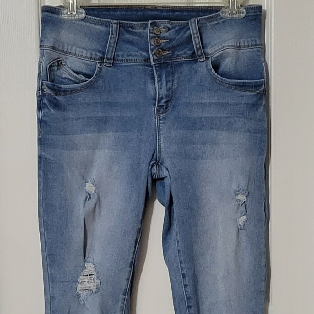YMI jeans - size 9/29 - light wash denim